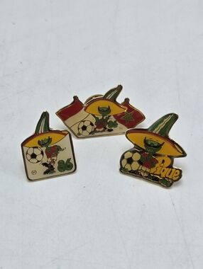 1986 FIFA World Cup Pique Lapel Pins Mexico Souvenir Pinback Fashion Costume VTG